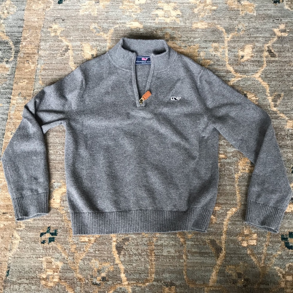 Vineyard Vines boys gray sweater Size 5